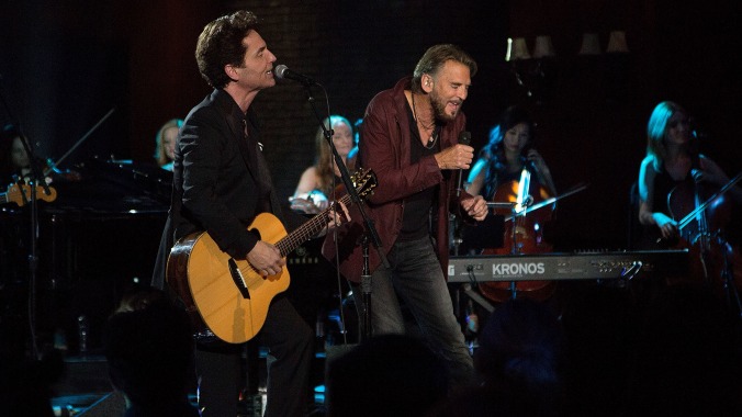 Richard Marx tweets out hilarious corny secret about pal Kenny Loggins