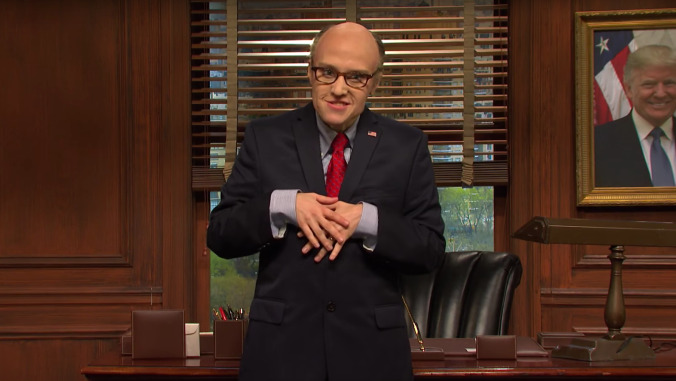 Kate McKinnon promotes Rudy Giuliani's terrible law firm in cut-for-time SNL sketch