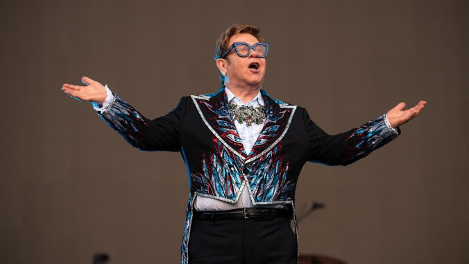 Elton John dubs the new Lion King a "huge disappointment"