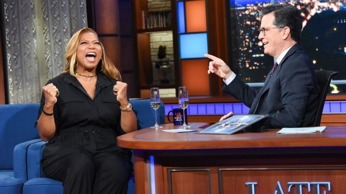 Queen Latifah gets the royal treatment while busting out some Ursula on The Late Show