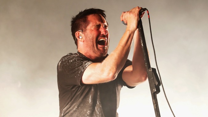 特倫特·雷茲諾（Trent Reznor）對將他的一首歌之一轉變成“老城區路”感到非常寒意