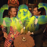 Snap into this video of David Arquette holding a séance for "Macho Man" Randy Savage