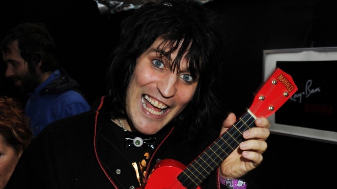 Noel Fielding to stay on brand with show about a magic record player that lets you go into your music