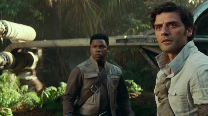 Oscar Isaac also wishes Poe and Finn were space boyfriends, but "people are too afraid"