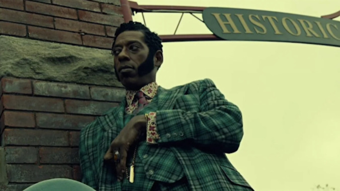 Orlando Jones discusses the "race problems" behind the scenes at American Gods, hints at a potential lawsuit