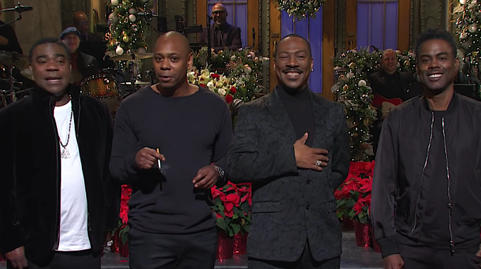 SNL brings out everyone to welcome back long-lost legend Eddie Murphy