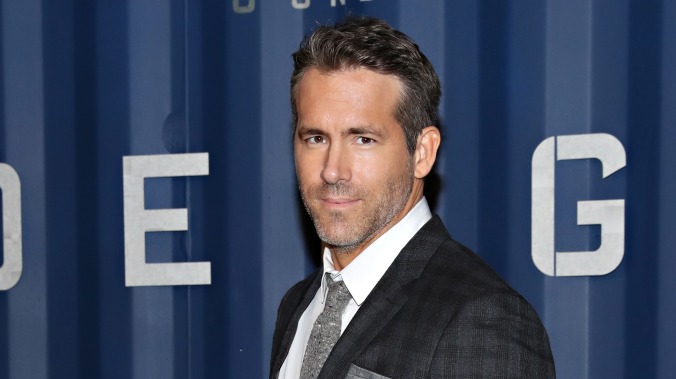 Ryan Reynolds to go back in time and get help from himself as a teenager