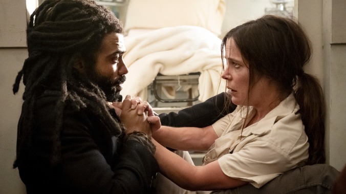 Snowpiercer smashes romance into an otherwise well-structured episode