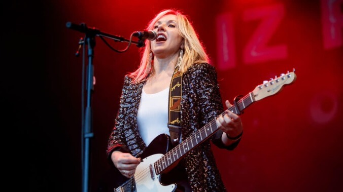 Liz Phair wrote a song about Twitter's new audio recorder using Twitter's new audio recorder