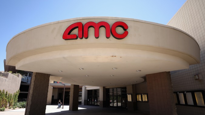 Universal and AMC Theaters are friends again (sort of)