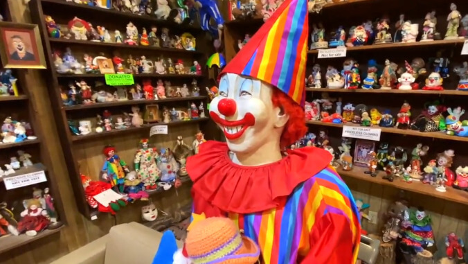 "The clown is the laughing character. It makes you laugh," says owner of nightmare Clown Motel