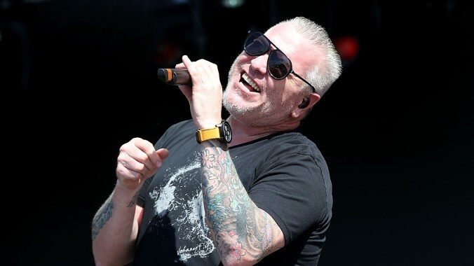 Smash Mouth concert goes viral