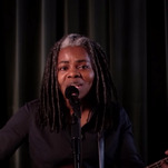 Tracy Chapman tweaks "Talkin' 'Bout A Revolution" in rare TV performance