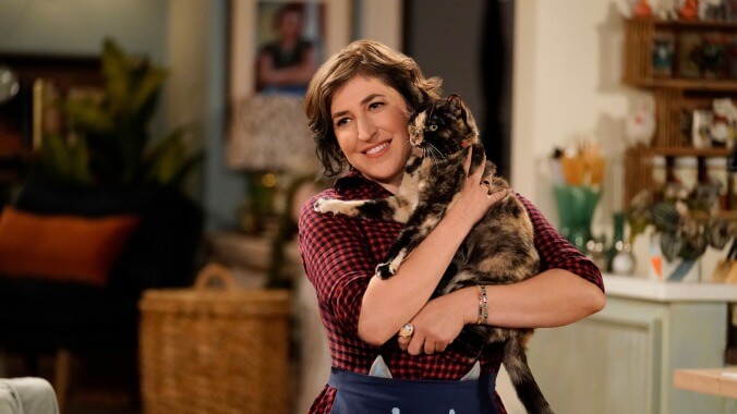 This teaser for Fox's cat cafe comedy with Mayim Bialik needs more cats