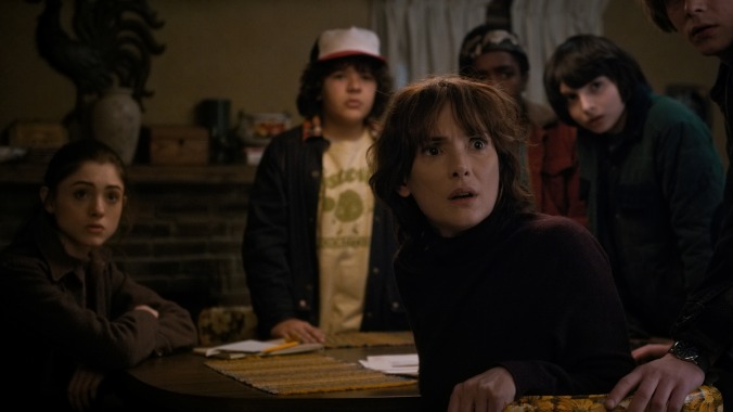 The Stranger Things cast filmed a festive Dungeons & Dragons one-shot campaign