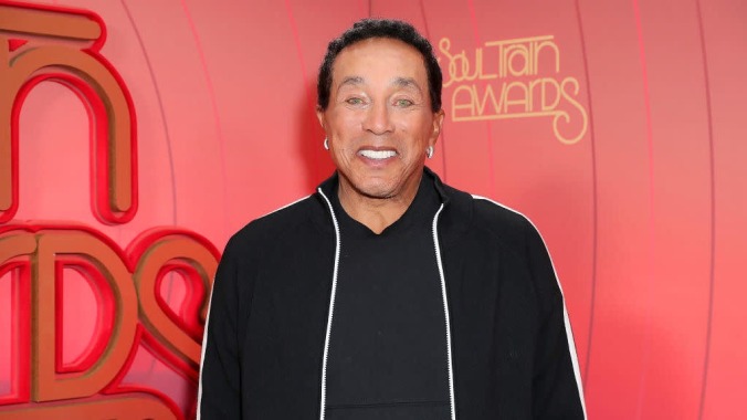 Smokey Robinson isn't sure what a "Cha-noo-kah" is, but he's wishing you a happy one anyway