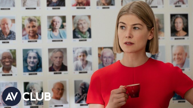 Rosamund Pike on vape life and using her put-together appearance to her advantage