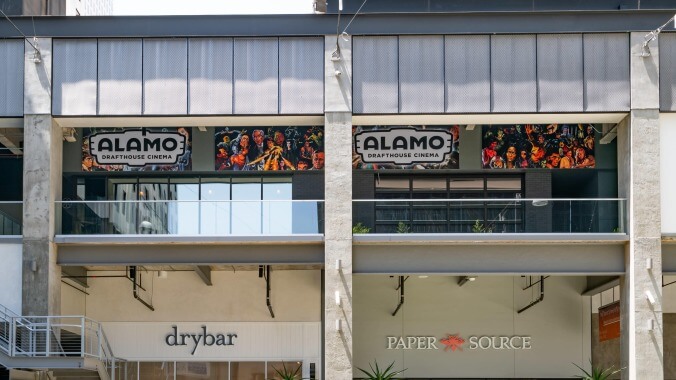 Alamo Drafthouse文件破產，關閉3個地點