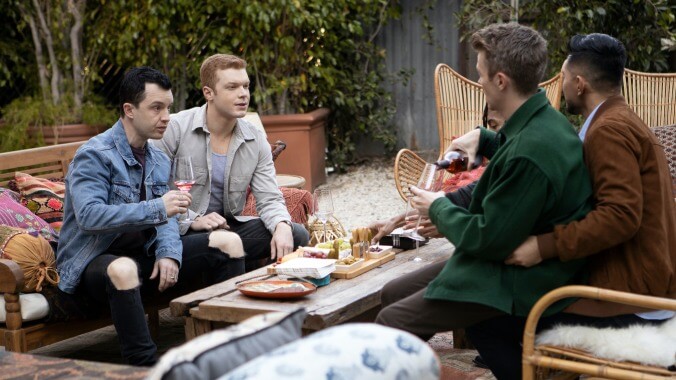 Shameless continues to stumble toward its finale, but at least there's a fun Gallavich storyline