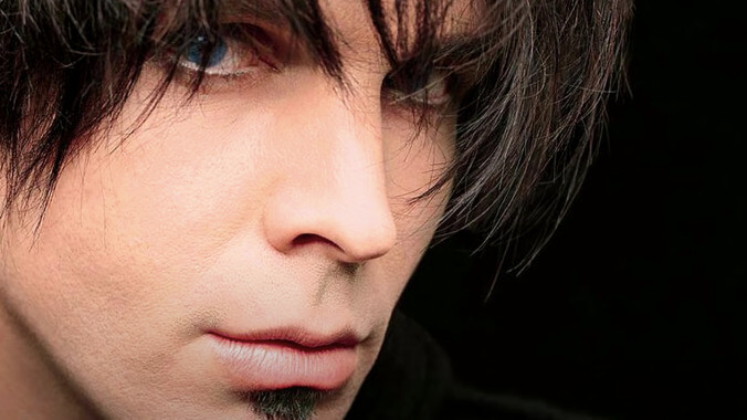 Chris Gaines is back, baby!