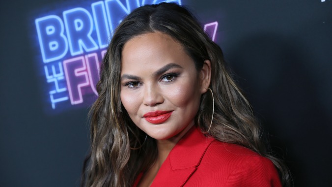 Chrissy Teigen logs off