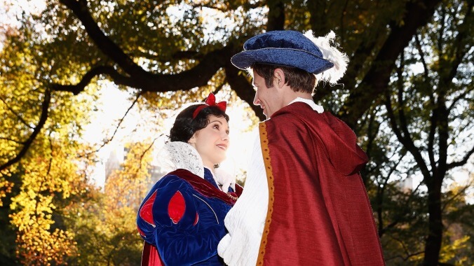 Disney Imagineer responds to Snow White ride backlash by explaining plot of Snow White