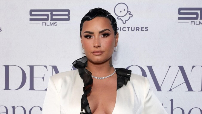 Demi Lovato comes out as non-binary