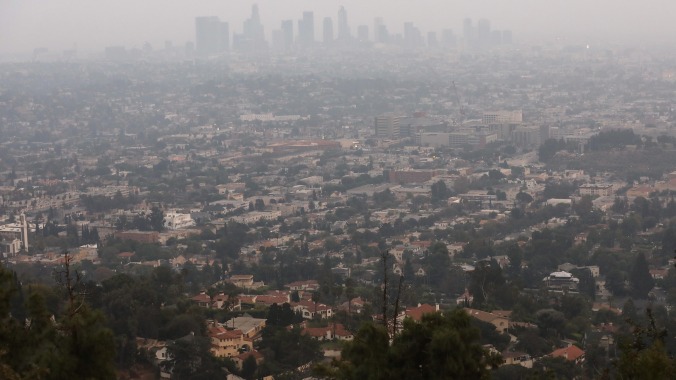 Shepard Fairey designed a new logo to entice young people to visit the mythical city of Los Angeles