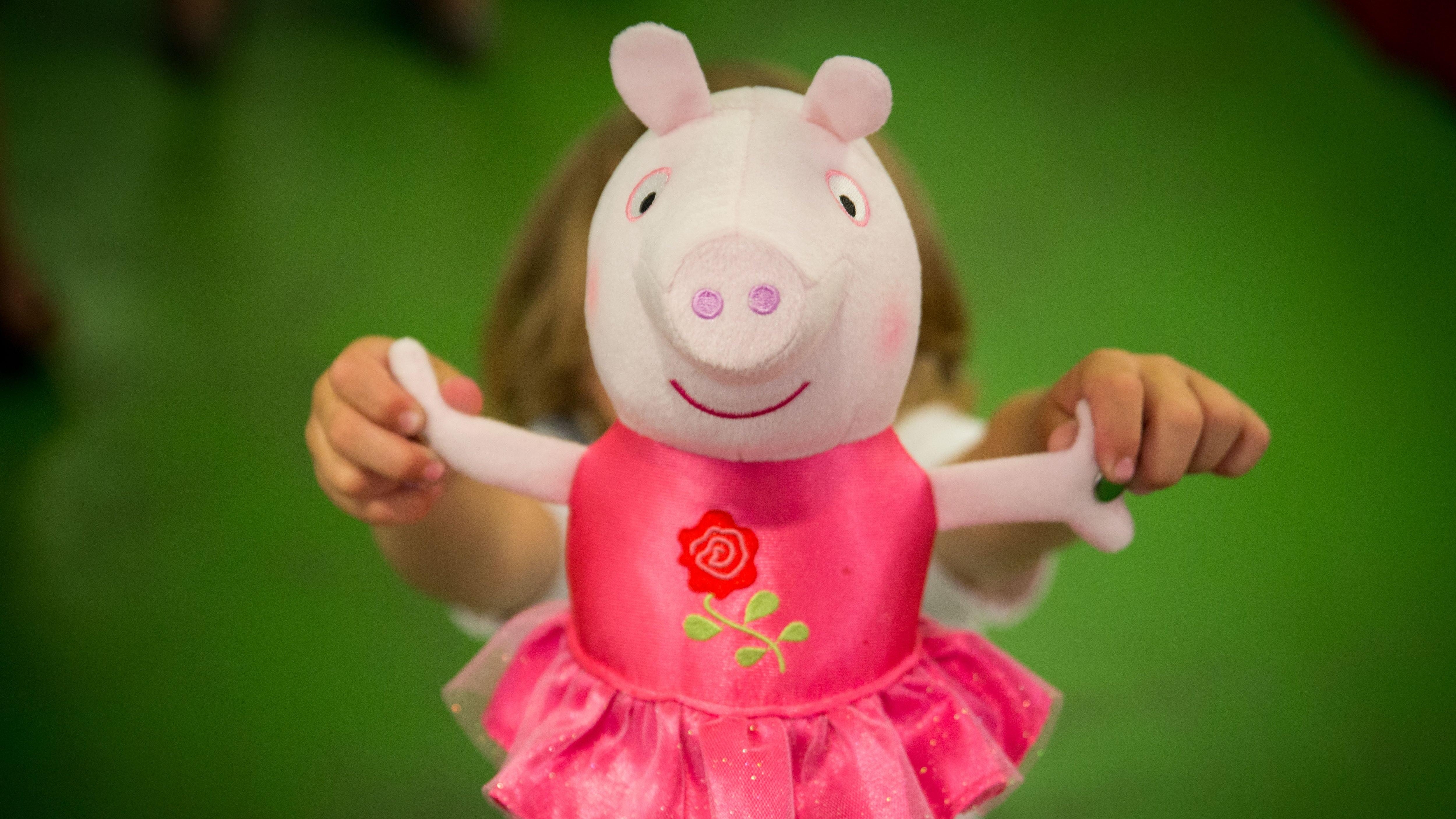 The Queen’s agent, Peppa Pig, has American kids talking all British again