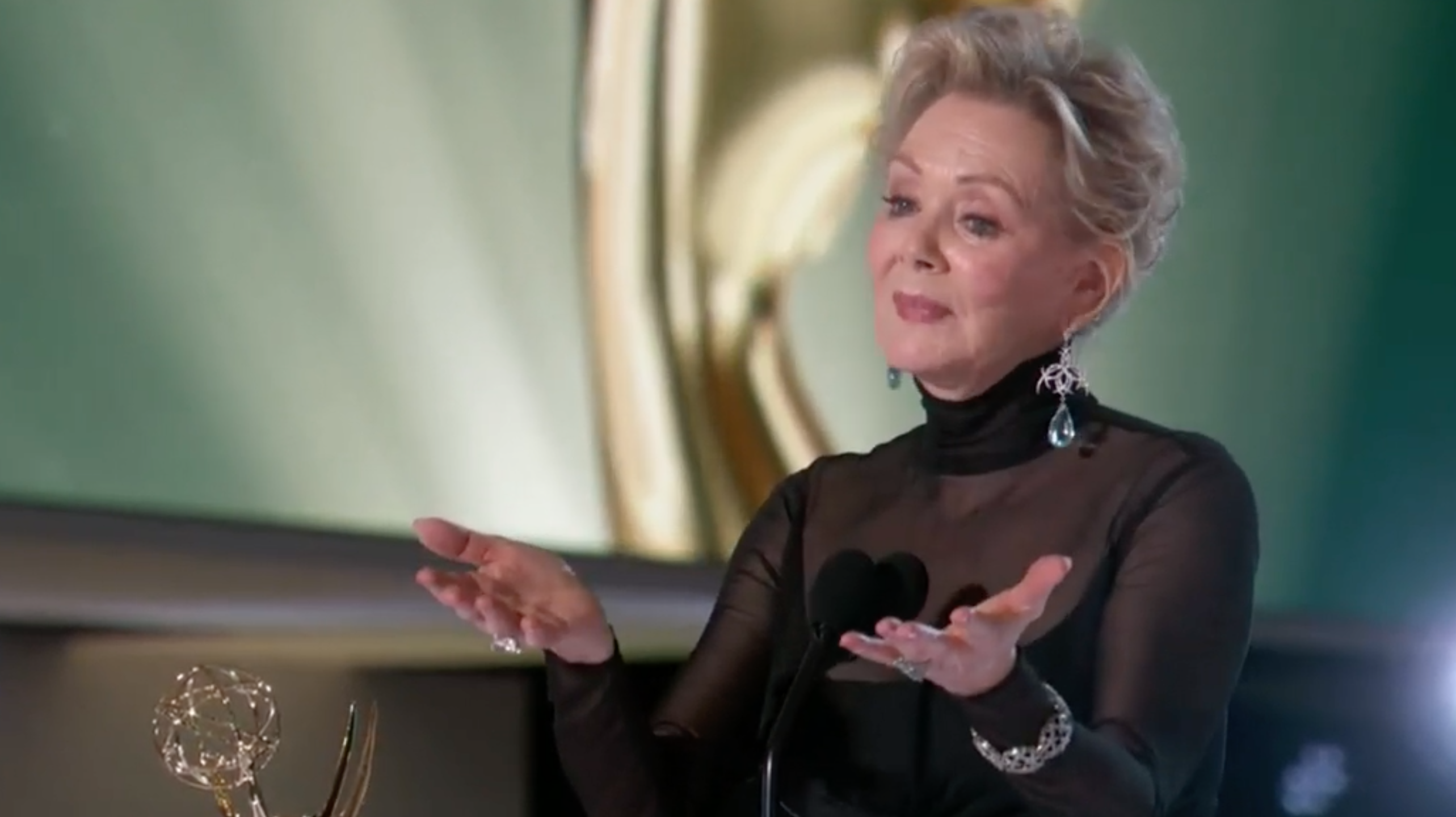 Jean Smart wins her first Emmy in 13 years for Hacks