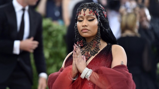 Nicki Minaj's swollen BallGate eclipses White House, Trinidadian health officials, Tucker Carlson