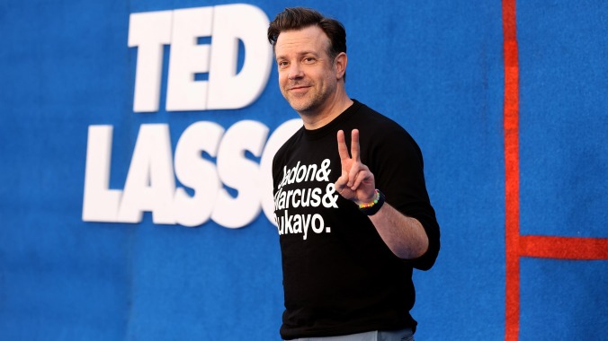 Jason Sudeikis finally gets to host Saturday Night Live