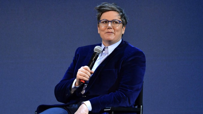 Hannah Gadsby doesn't hold back in telling Netflix chief Ted Sarandos he sucks