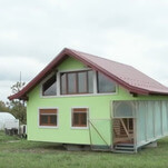 World's ultimate wife guy builds rotating house to give his spouse better window views