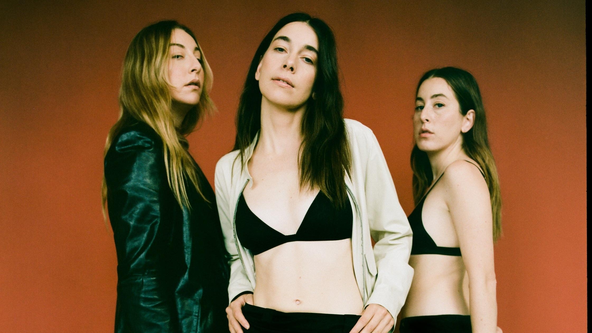 The HAIM sisters are saddling up for a U.S. tour