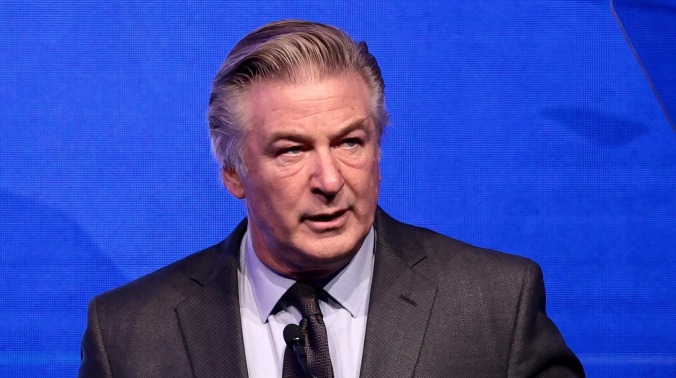 Alec Baldwin’s phone to be turned over to police as part of Rust investigation