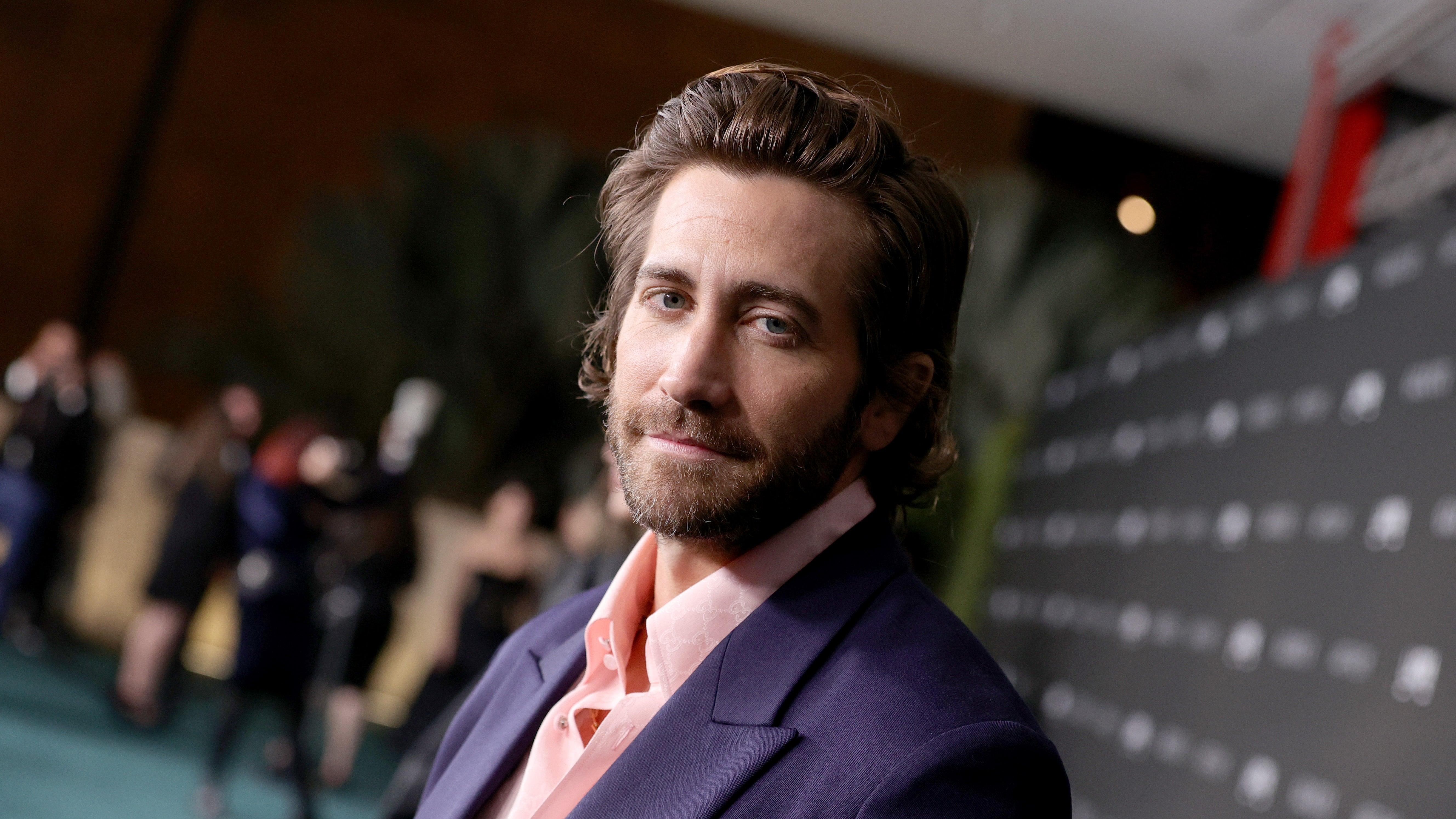 Jake Gyllenhaal to star in “speedboat heist movie” that better be as freakin’ radical as it sounds