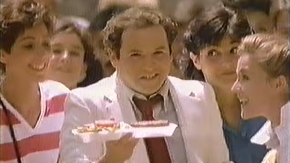 Watch a young Jason Alexander, moved by McDonald’s burgers, sing and dance in fast food joy