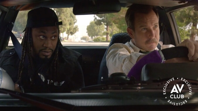 Marshawn Lynch and Will Arnett host an impromptu funeral in this Murderville deleted scene