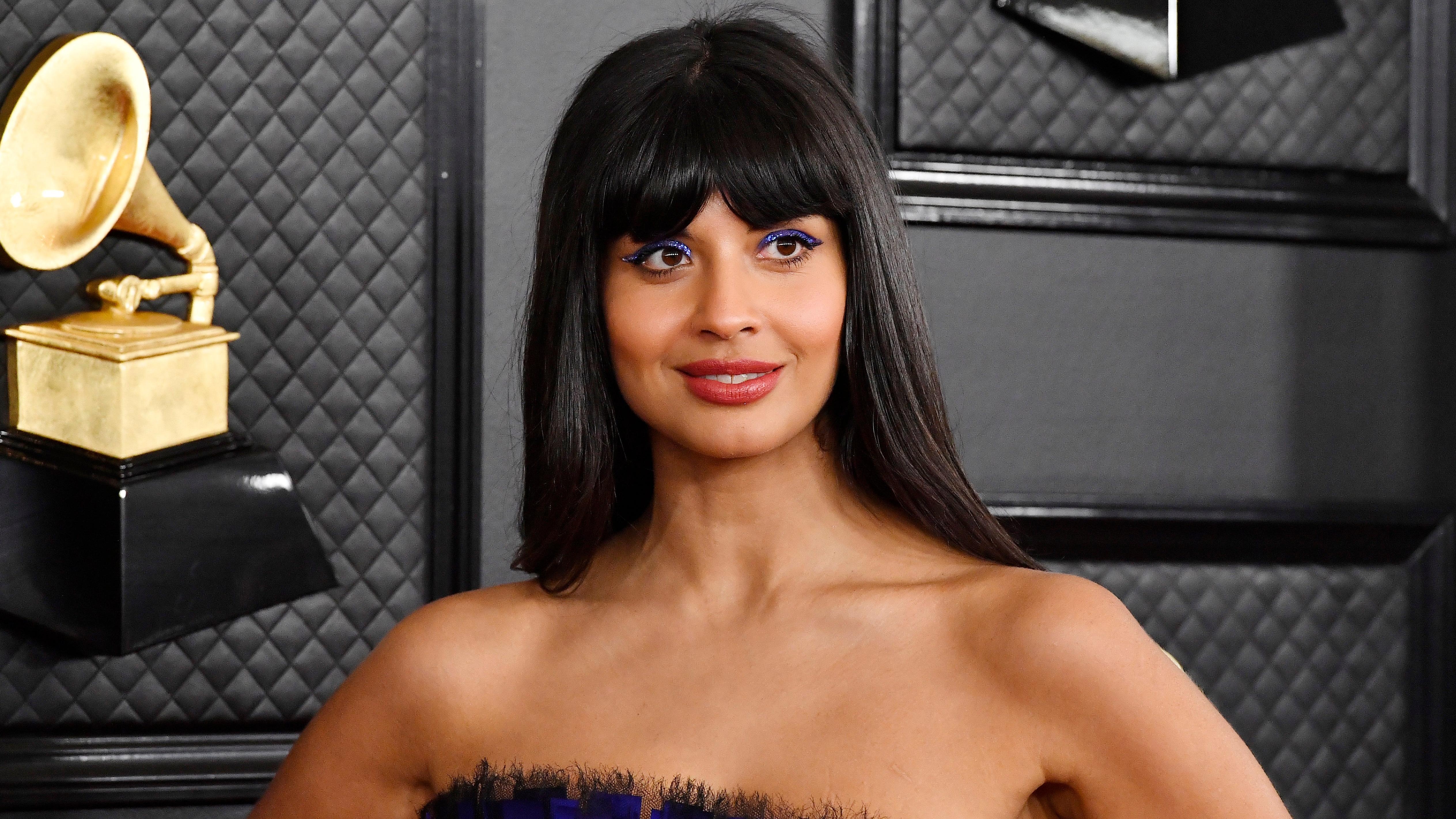 Jameela Jamil, Sarah Hyland, and Lera Abova join the riff-off in Peacock’s Pitch Perfect series