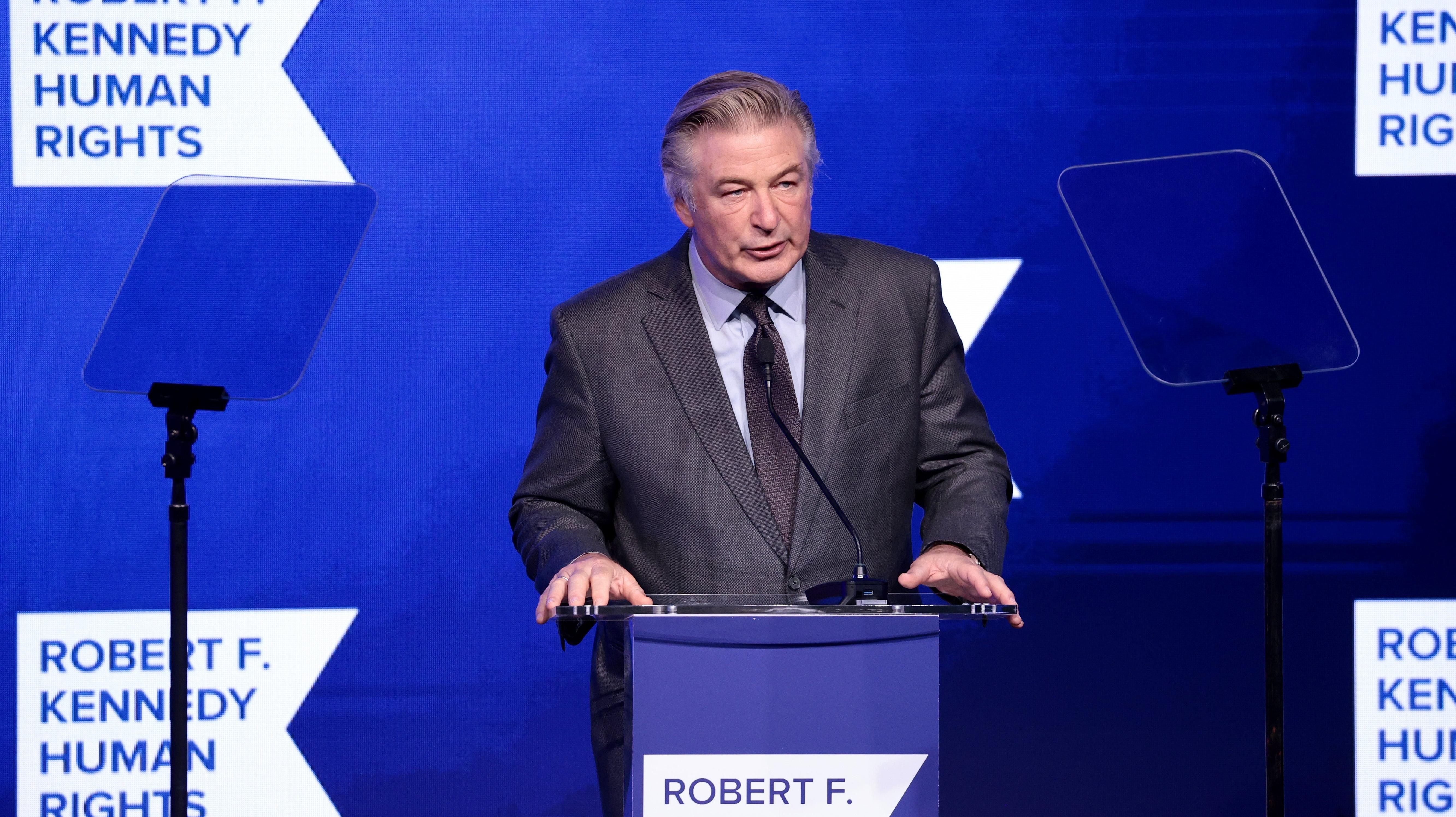 Alec Baldwin pushed to finish Rust to “honor Halyna Hutchins’s memory and talent”