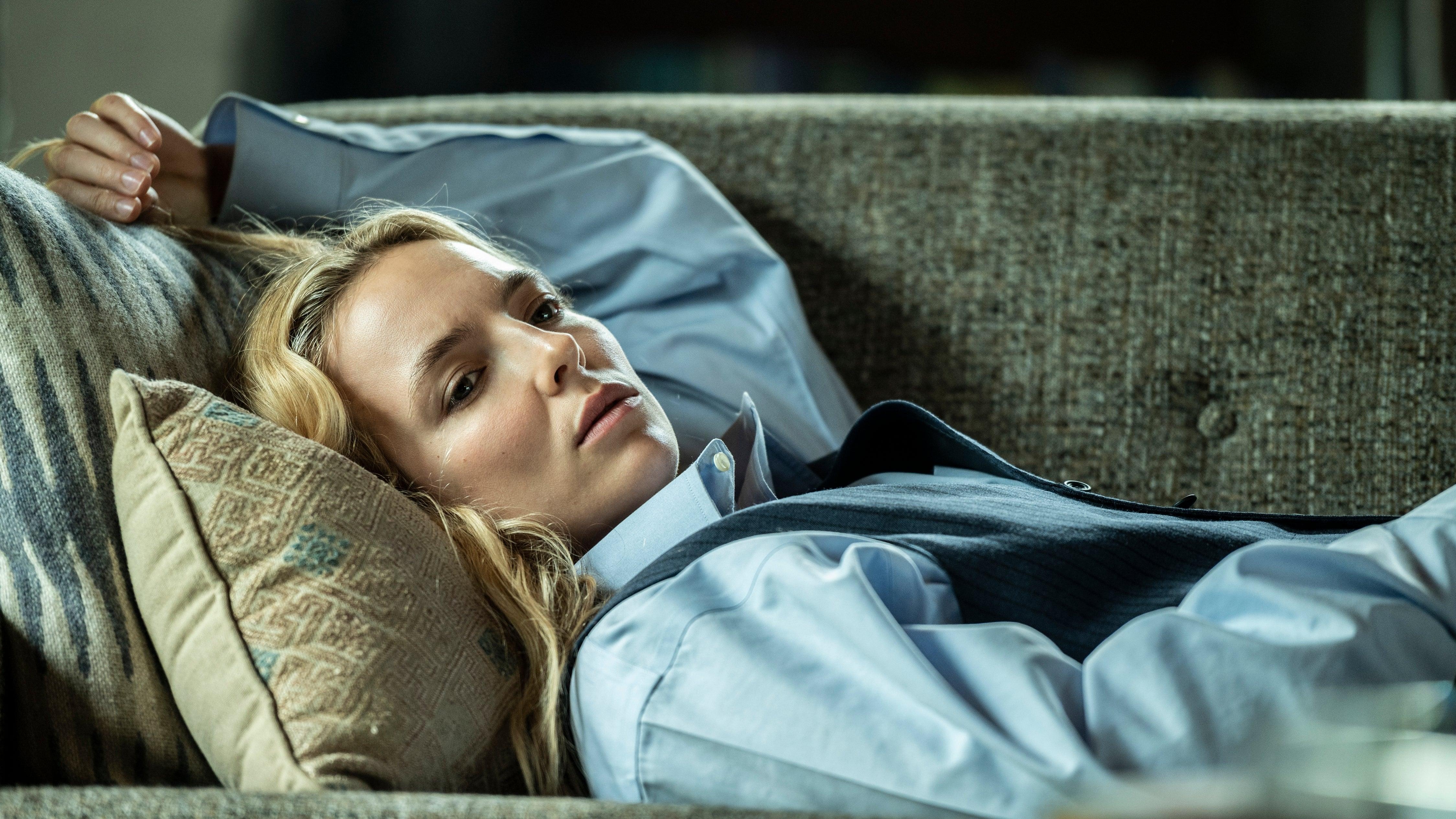 Killing Eve sends Villanelle to a qualified therapist, finally