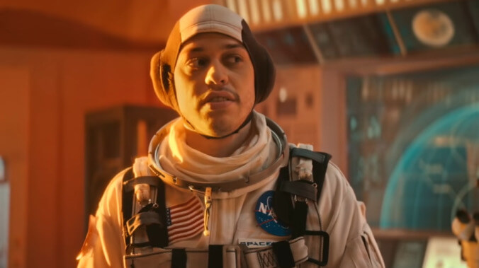 UPDATE: Pete Davidson will no longer be heading to space on that Blue Origin flight