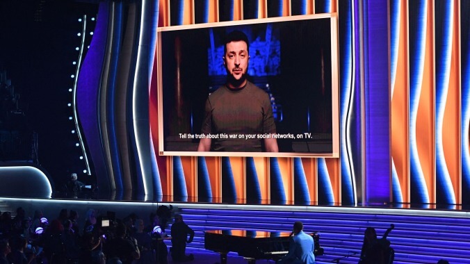 Grammys get very somber very fast with message from Ukrainian president Volodymyr Zelenskyy