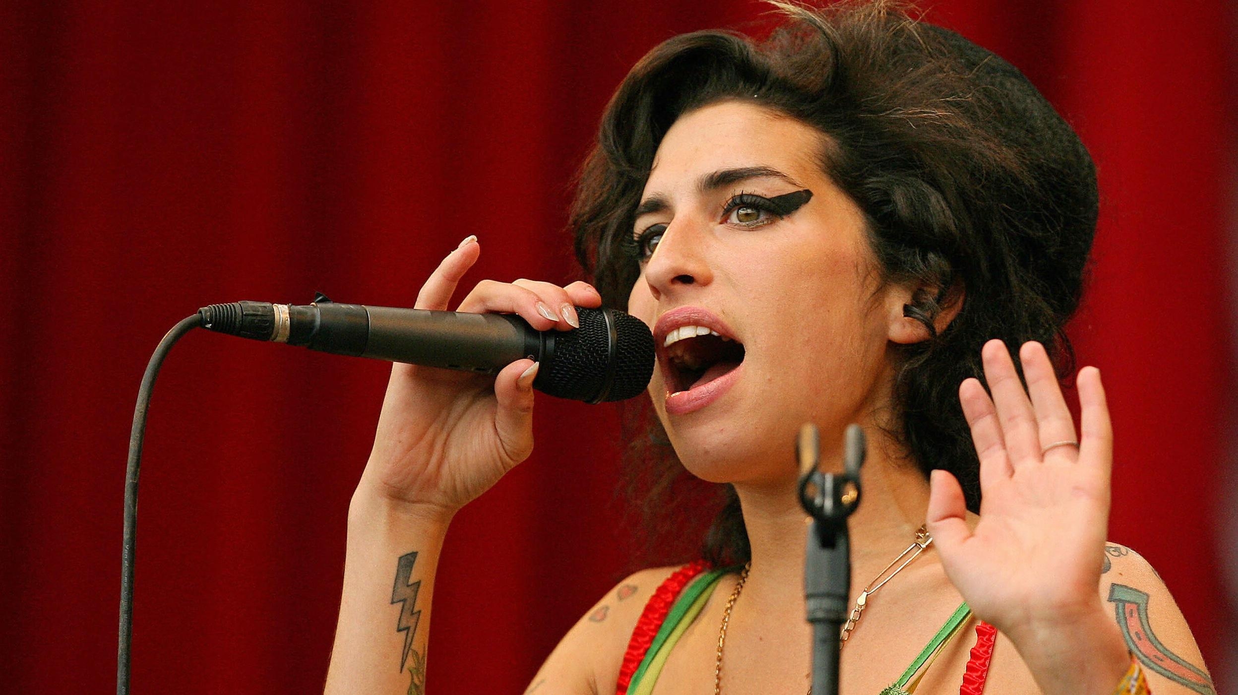 Amy Winehouse’s 2007 Glastonbury Festival set will be pressed into vinyl for the first time
