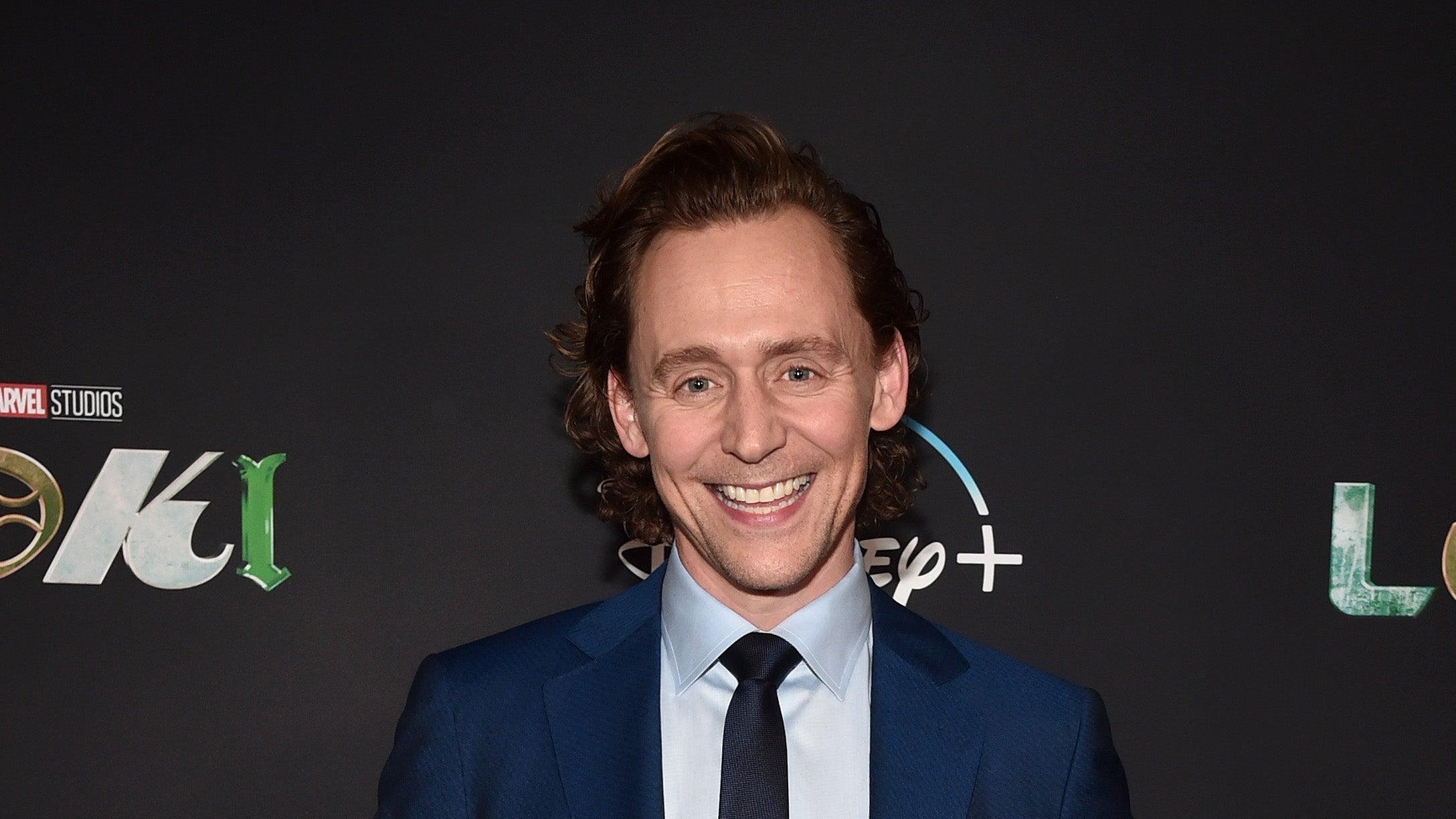 Tom Hiddleston on Loki being bisexual: “It was an honor to bring that up”