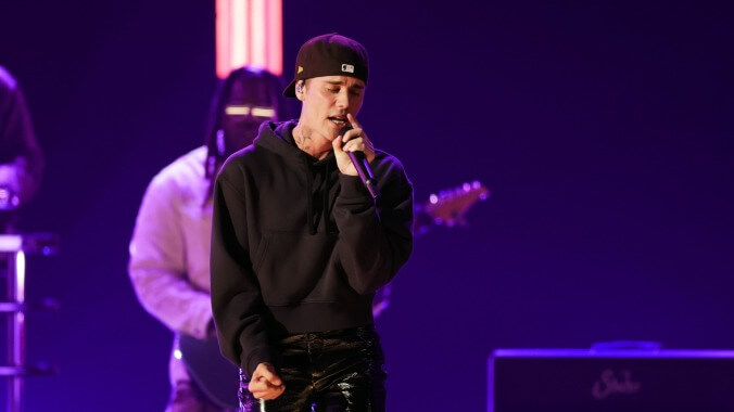 Justin Bieber will postpone the rest of his tour following facial paralysis