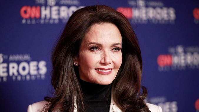 Wonder Woman star Lynda Carter defends trans women and says to “focus on the real war on women”