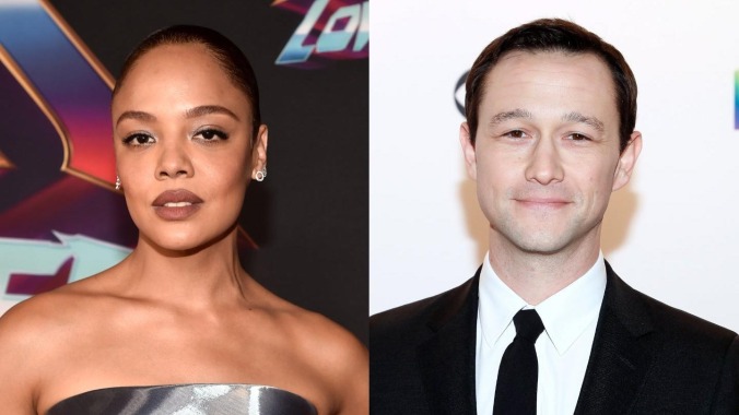 泰莎·湯普森（Tessa Thompson）和約瑟夫·戈登·萊維特（Joseph Gordon-Levitt）在太空中出演，灰