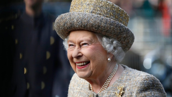 Queen Elizabeth pitched herself to appear in the 2012 Olympic sketch alongside Daniel Craig’s James Bond